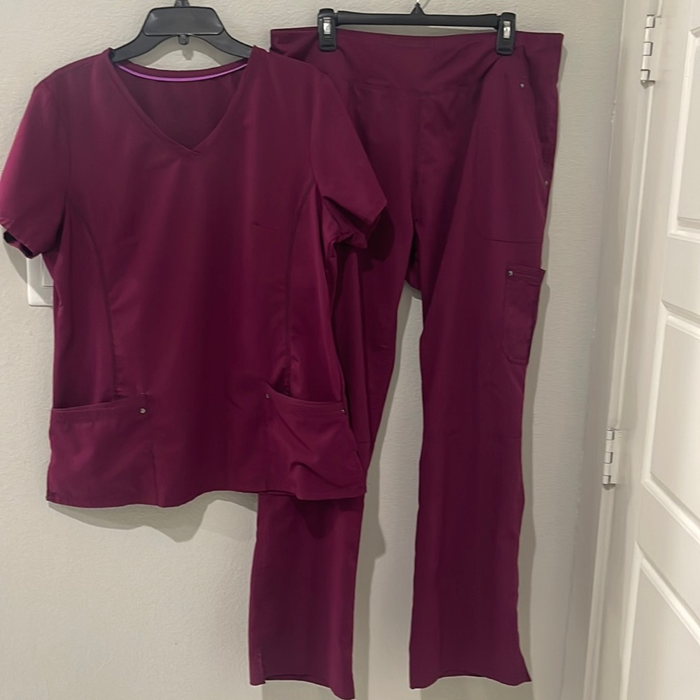 Healing Hands Purple Label Wine Color Scrub Set